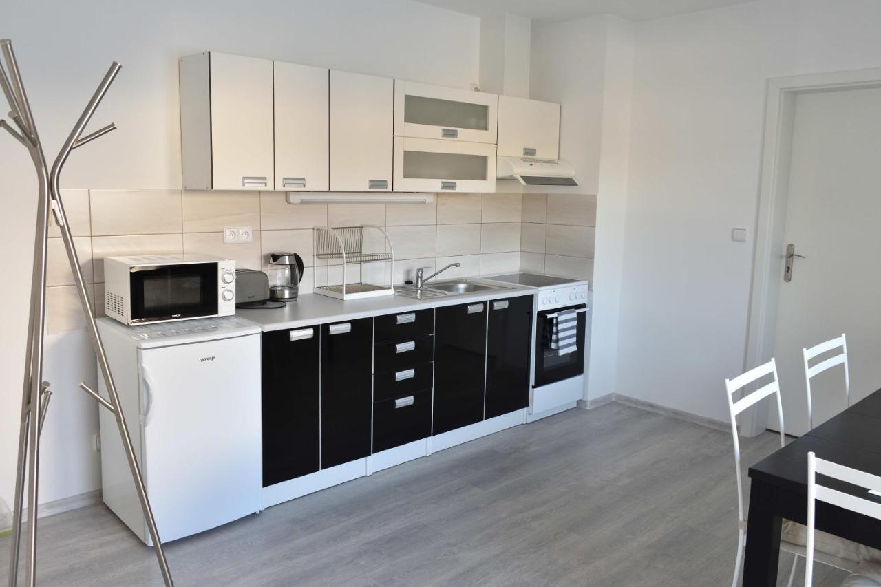 Apartmany U Letiste Pardubice Kültér fotó