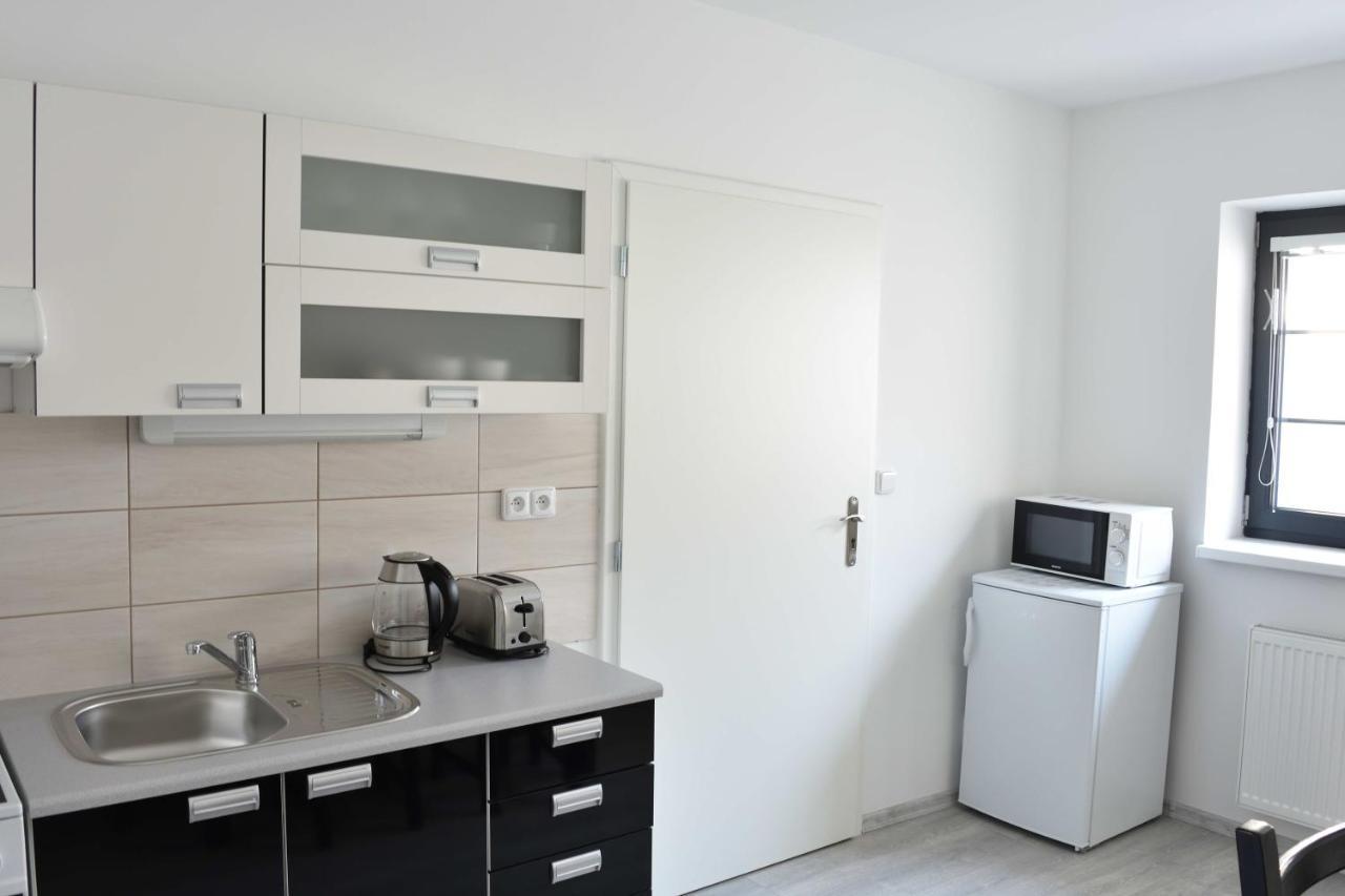 Apartmany U Letiste Pardubice Kültér fotó