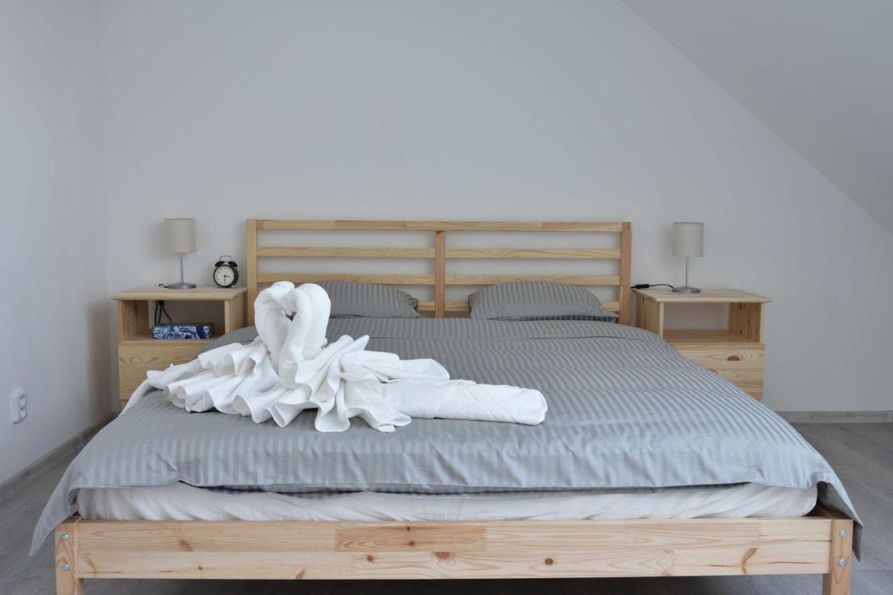 Apartmany U Letiste Pardubice Kültér fotó