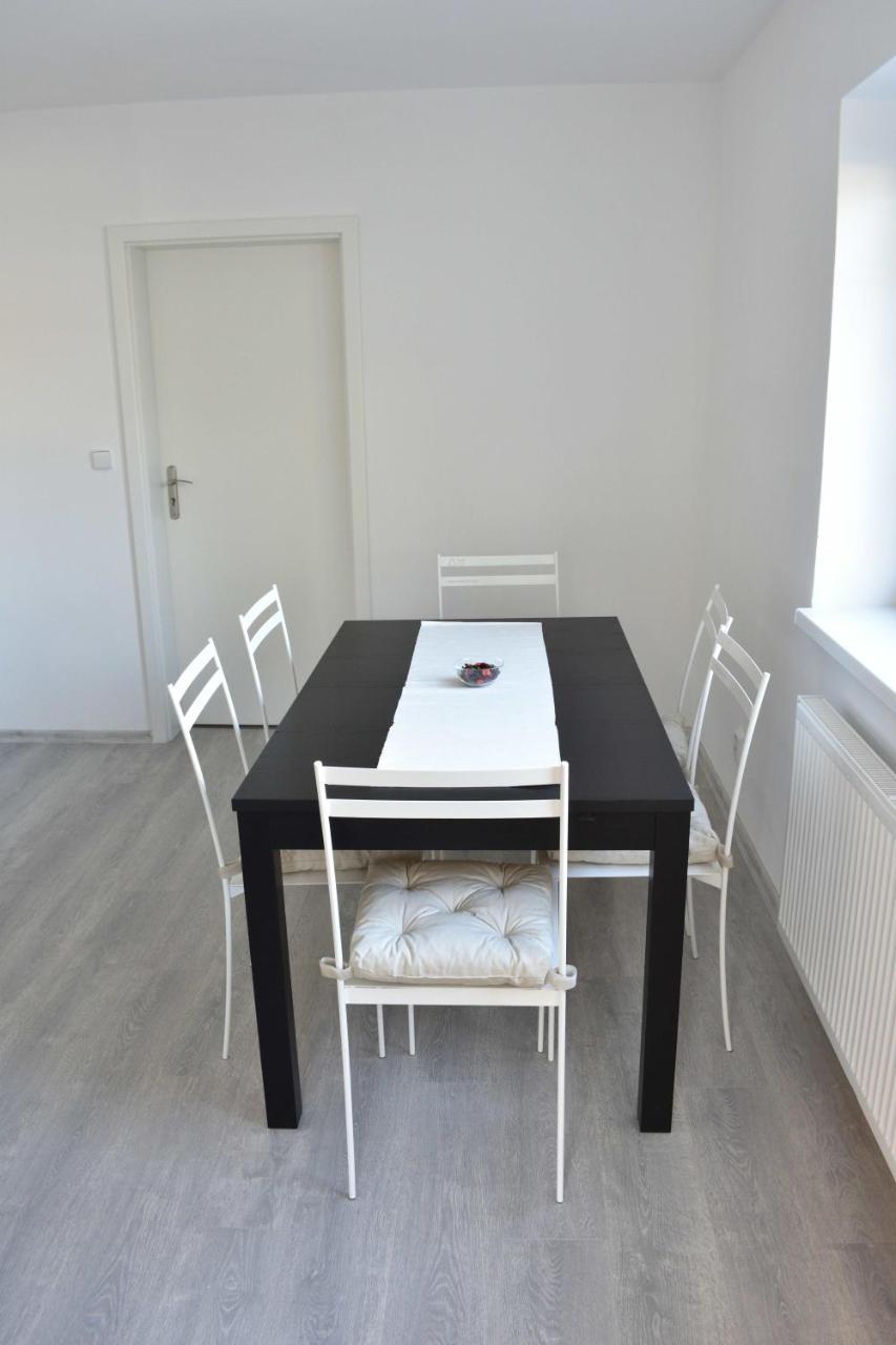 Apartmany U Letiste Pardubice Kültér fotó